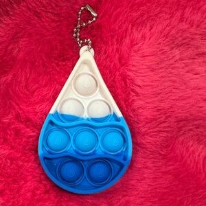 Blue and White Teardrop Pop-It Keychain